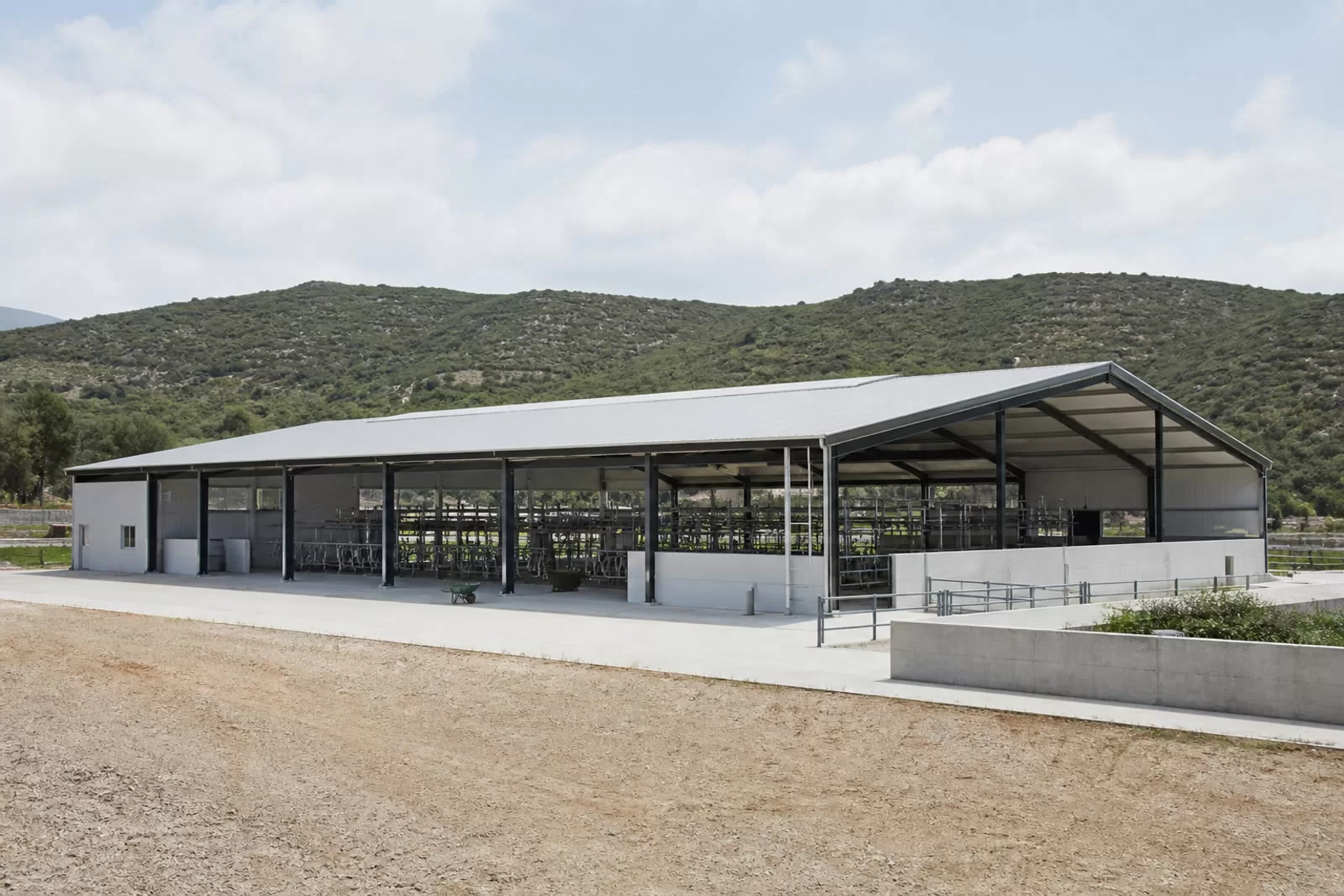 Sağmal İşletme Binası Planlanırken Nelere Bakılır
